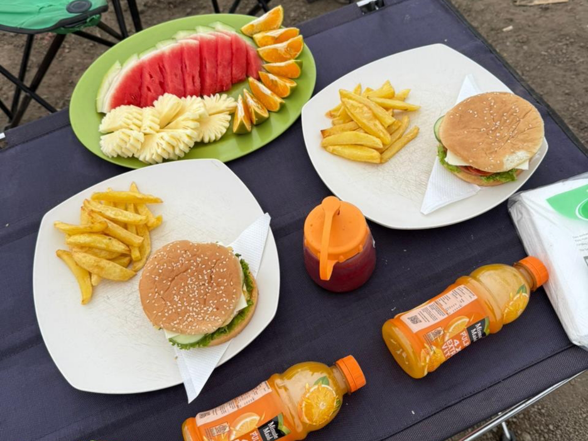 Breakfast on Mount Rinjani - Rudy Trekker